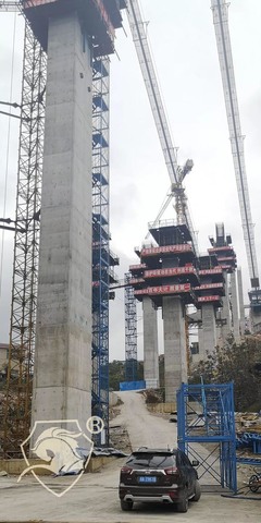 保駕護(hù)航赤水河大橋建設(shè)，向四川路橋致敬